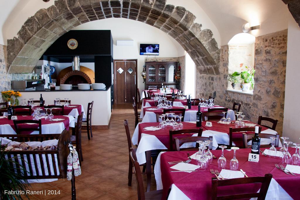 Roccella Valdemone Agriturismo Valle Dell'Etna المظهر الخارجي الصورة